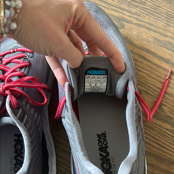 Hoka bondi Gray and Red Running Shoes - Picture 2 of 5